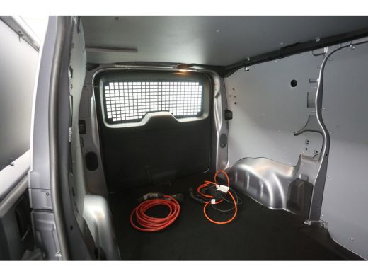 Opel Vivaro-e L2H1 75 kWh L2H1 | Snelladen | SOH 91% | Airco | Cruise | Camera | Carplay | Navi | Parkeersens. ActivLease financial lease