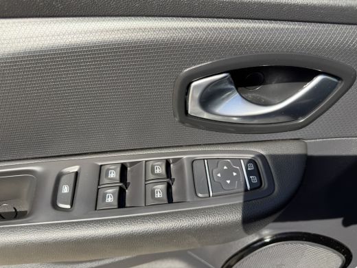 Renault Clio Estate 0.9 TCe Zen Airco | Cruise ActivLease financial lease
