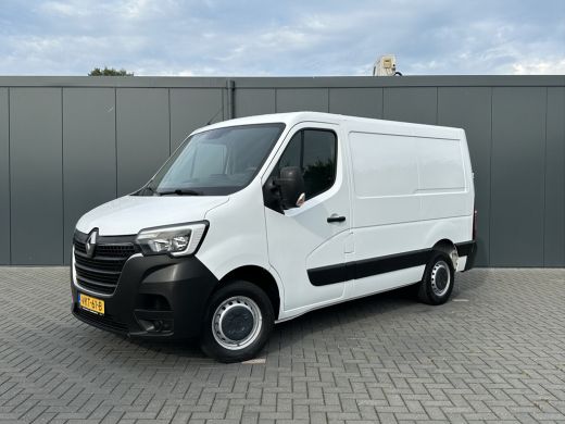 Renault Master T35 2.3 dCi 135 PK / L1H1 / 1e EIGENAAR / TREKHAAK / AIRCO / NAVI / CRUISE / 2.500 KG AHG ActivLease financial lease