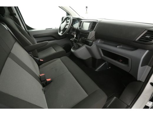 Toyota ProAce 2.0 D-4D 145PK L2H1 | Airco | Cruise | Carplay | 3 Zits | Parkeersens. ActivLease financial lease