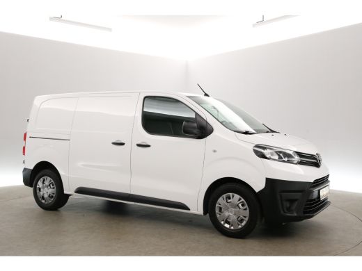 Toyota ProAce 2.0 D-4D 145PK L2H1 | Airco | Cruise | Carplay | 3 Zits | Parkeersens. ActivLease financial lease