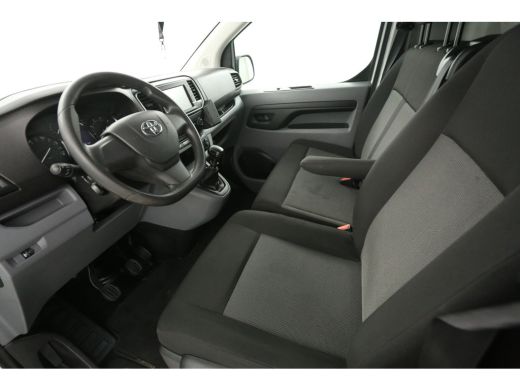 Toyota ProAce 2.0 D-4D 145PK L2H1 | Airco | Cruise | Carplay | 3 Zits | Parkeersens. ActivLease financial lease