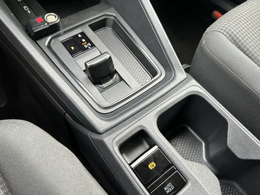 Volkswagen Caddy 2.0 TDI 123 PK AUTOMAAT / L2H1 / 1e EIGENAAR / TREKHAAK / AIRCO / CRUISE CONTROL / NAVI ActivLease financial lease