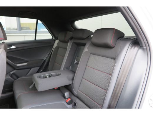 Volkswagen T-Roc 1.5 TSI 150pk DSG Sport Business R-Line Keyless, LED,Camera, Virtual cockpit,Navigatie, Stoelverw... ActivLease financial lease