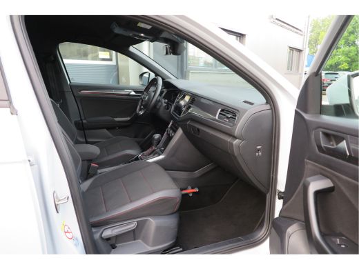 Volkswagen T-Roc 1.5 TSI 150pk DSG Sport Business R-Line Keyless, LED,Camera, Virtual cockpit,Navigatie, Stoelverw... ActivLease financial lease