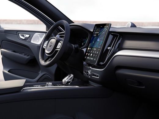 Volvo  XC60 2.0 T8 Plug-in hybrid AWD Ultra Dark Exec. Ed. | Achterbank verwarmd | Bowers & Wilkins audiosyst... ActivLease financial lease