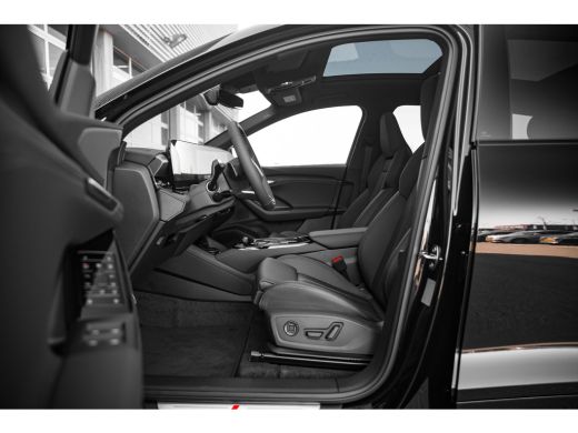 Audi Q6 e-tron S edition | Adaptive air suspension | Adaptive cruise control | Audi sound system ActivLease financial lease