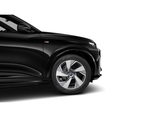 Audi Q6 e-tron S edition | Adaptive air suspension | Adaptive cruise control | Audi sound system ActivLease financial lease