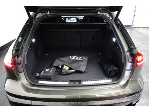 Audi RS5 Avant e-hybrid 470 kW / 639 PK | Keramische Remmen | Carbon In&Exterieur | Panorama dak | Stoelve... ActivLease financial lease