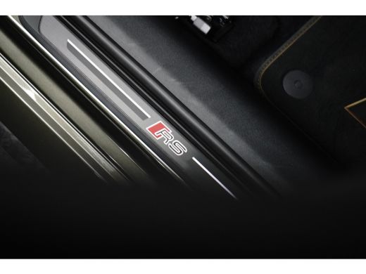 Audi RS5 Avant e-hybrid 470 kW / 639 PK | Keramische Remmen | Carbon In&Exterieur | Panorama dak | Stoelve... ActivLease financial lease