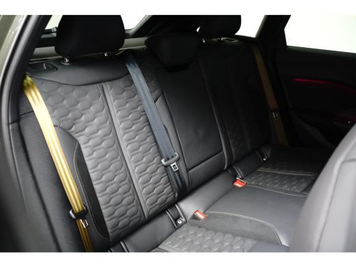 Audi RS5 Avant e-hybrid 470 kW / 639 PK | Keramische Remmen | Carbon In&Exterieur | Panorama dak | Stoelve... ActivLease financial lease