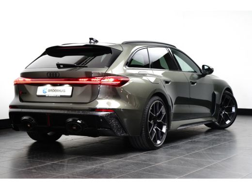 Audi RS5 Avant e-hybrid 470 kW / 639 PK | Keramische Remmen | Carbon In&Exterieur | Panorama dak | Stoelve... ActivLease financial lease