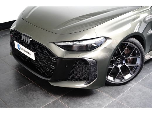 Audi RS5 Avant e-hybrid 470 kW / 639 PK | Keramische Remmen | Carbon In&Exterieur | Panorama dak | Stoelve... ActivLease financial lease