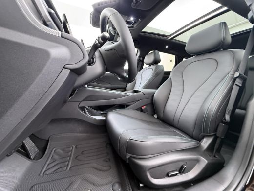 BYD SEAL 1.5 DM-i Comfort VAN: 39.900,- VOOR: 35.800,- UW HERFST VOORDEEL: 4.100,- | NIEUWE AUTO! | 135KM ... ActivLease financial lease
