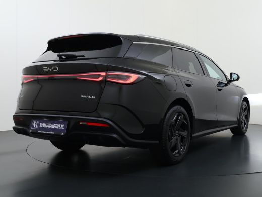 BYD SEAL 1.5 DM-i Comfort VAN: 39.900,- VOOR: 35.800,- UW HERFST VOORDEEL: 4.100,- | NIEUWE AUTO! | 135KM ... ActivLease financial lease
