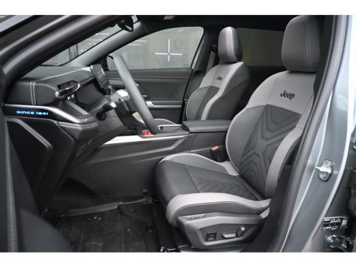 Jeep Compass First Edition 74 kWh Tot 8 Jaar Garantie! | Premium + Convience Pack | Schuif-/Kanteldak | Warmte... ActivLease financial lease
