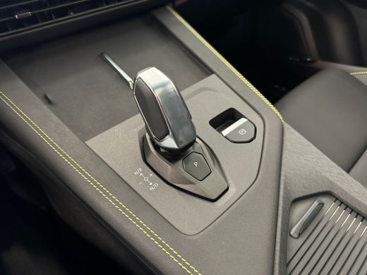 Lynk & Co 01 More | Panoramadak | 360 camera | Stoel + Stuurverwarming |Adaptieve cruise control | BLIS | ActivLease financial lease