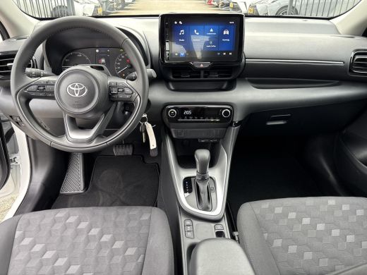 Toyota Yaris 1.5 Hybrid 115 Active | Carplay/AndroidAuto | Achteruitrij camera | Lichtmetalen velgen | ActivLease financial lease