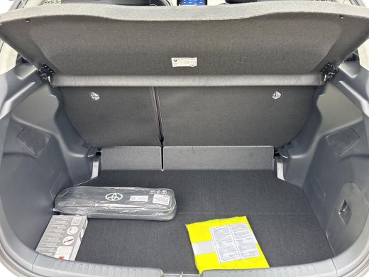 Toyota Yaris 1.5 Hybrid 115 Active | Carplay/AndroidAuto | Achteruitrij camera | Lichtmetalen velgen | ActivLease financial lease
