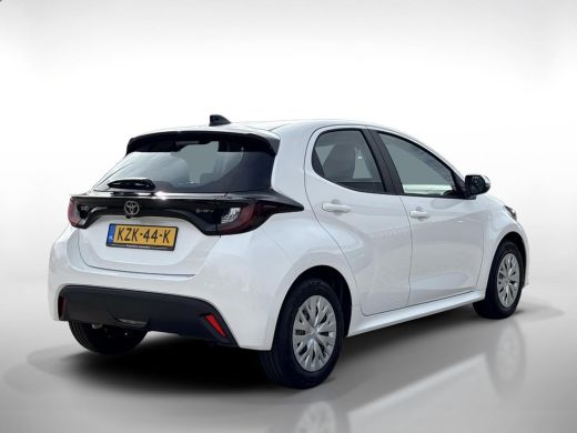 Toyota Yaris 1.5 Hybrid 115 Comfort | AppleCarplay / AndroidAuto | Achteruitrij camera | Airco | ActivLease financial lease