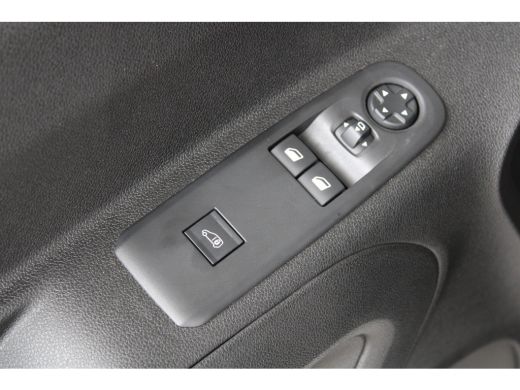 Fiat Dobl&ograve; 1.5D 100pk L1 650kg | Navigatie | Draadloos telefoon opladen | Achteruitrijcamera | Dode-hoekdete... ActivLease financial lease