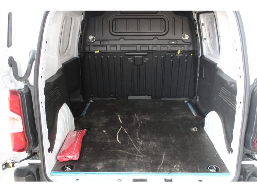 Fiat Dobl&ograve; 1.5D 100pk L1 650kg | Navigatie | Draadloos telefoon opladen | Achteruitrijcamera | Dode-hoekdete... ActivLease financial lease