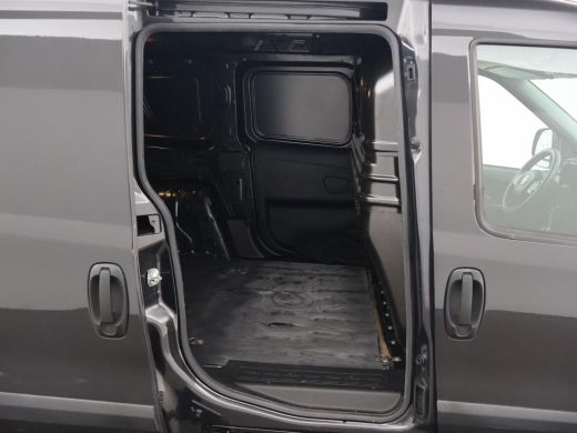 Fiat Dobl&ograve; Cargo 1.3 MJ ACTUAL EURO 6 + TREKHAAK | 17 INCH | AIRCO | BLUETOOTH ActivLease financial lease