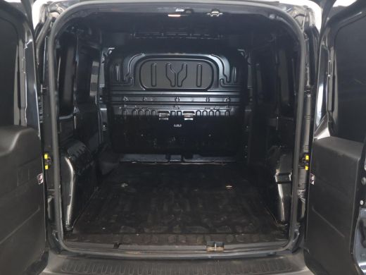 Fiat Dobl&ograve; Cargo 1.3 MJ ACTUAL EURO 6 + TREKHAAK | 17 INCH | AIRCO | BLUETOOTH ActivLease financial lease