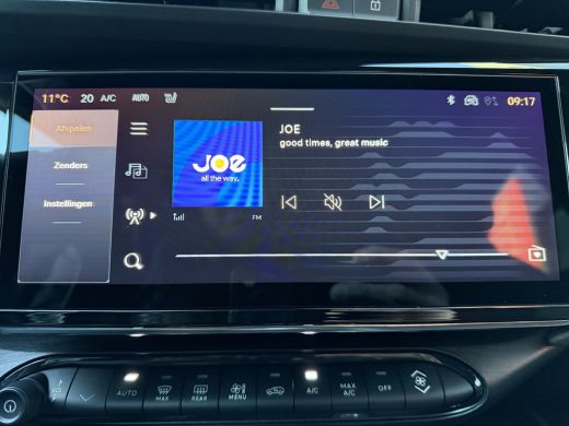 Alfa Romeo Junior 1.2 Turbo Hybrid Ibrida Speciale (Elektrische Klep - LED - Keyless Entry - Parkeersensoren V+A - ... ActivLease financial lease