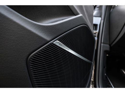 Audi Q8 55 TFSI e 290 kW / 394 pk tiptronic quattro Pro Line S | Adaptive air suspension sport | Adaptive... ActivLease financial lease