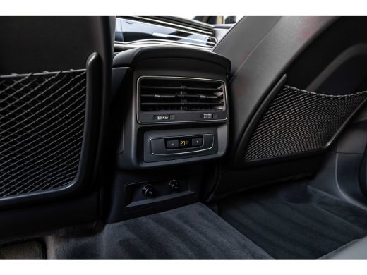 Audi Q8 55 TFSI e 290 kW / 394 pk tiptronic quattro Pro Line S | Adaptive air suspension sport | Adaptive... ActivLease financial lease