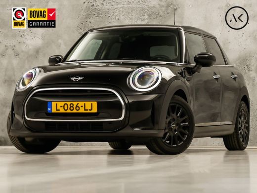 Mini One 1.5 Essential Black Sport (VIRTUAL COCKPIT, BLACK PACK, APPLE CARPLAY, GROOT NAVI, UNION JACK ACH... ActivLease financial lease