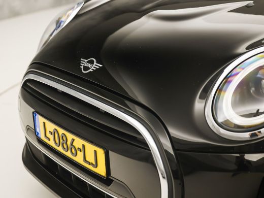 Mini One 1.5 Essential Black Sport (VIRTUAL COCKPIT, BLACK PACK, APPLE CARPLAY, GROOT NAVI, UNION JACK ACH... ActivLease financial lease