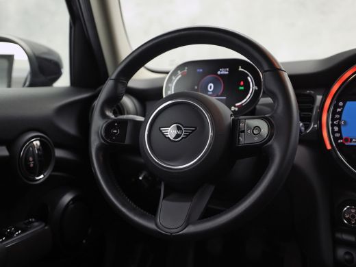 Mini One 1.5 Essential Black Sport (VIRTUAL COCKPIT, BLACK PACK, APPLE CARPLAY, GROOT NAVI, UNION JACK ACH... ActivLease financial lease