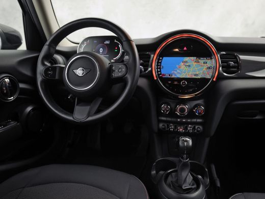 Mini One 1.5 Essential Black Sport (VIRTUAL COCKPIT, BLACK PACK, APPLE CARPLAY, GROOT NAVI, UNION JACK ACH... ActivLease financial lease