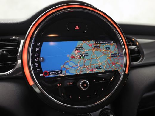 Mini One 1.5 Essential Black Sport (VIRTUAL COCKPIT, BLACK PACK, APPLE CARPLAY, GROOT NAVI, UNION JACK ACH... ActivLease financial lease