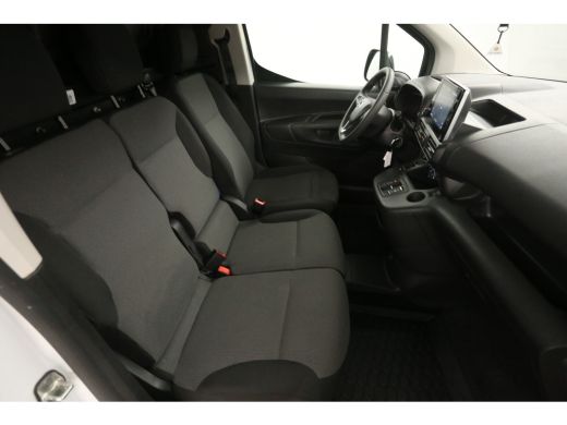 Opel Combo-e 50 kWh 136PK | Snelladen | SOH 98% | 3 Zits | Airco | Camera | Carplay | Cruise | Navi | Parkeers... ActivLease financial lease