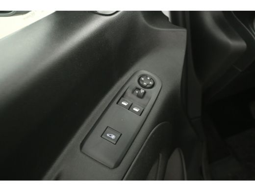 Opel Combo-e 50 kWh 136PK | Snelladen | SOH 98% | 3 Zits | Airco | Camera | Carplay | Cruise | Navi | Parkeers... ActivLease financial lease