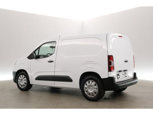 Opel Combo-e 50 kWh 136PK | Snelladen | SOH 98% | 3 Zits | Airco | Camera | Carplay | Cruise | Navi | Parkeers... ActivLease financial lease