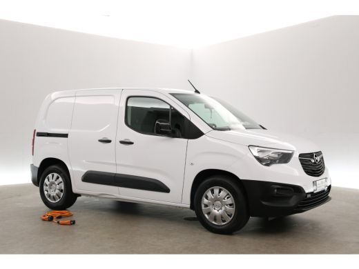Opel Combo-e 50 kWh 136PK | Snelladen | SOH 98% | 3 Zits | Airco | Camera | Carplay | Cruise | Navi | Parkeers... ActivLease financial lease