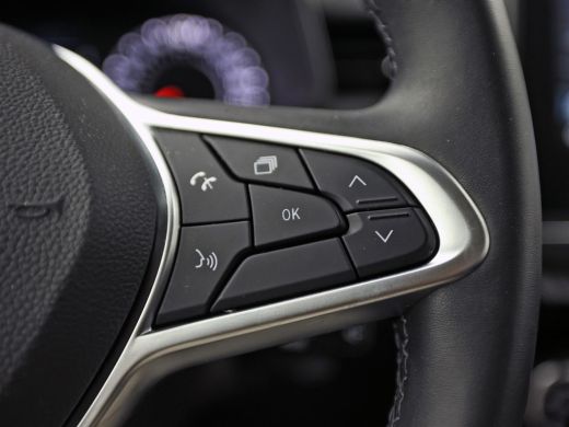 Renault Clio 1.0 TCe 90 Equilibre (APPLE CARPLAY, GROOT NAVI, CRUISE, SPORTSTOELEN, LANE ASSIST, NIEUWE APK, N... ActivLease financial lease
