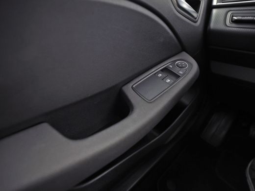 Renault Clio 1.0 TCe 90 Equilibre (APPLE CARPLAY, GROOT NAVI, CRUISE, SPORTSTOELEN, LANE ASSIST, NIEUWE APK, N... ActivLease financial lease