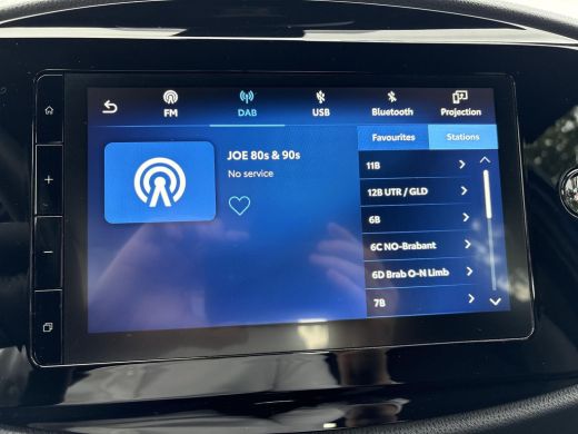 Toyota Aygo X 1.0 VVT-i MT Play **ADAPTIEF CRUISE CONTROL/ APPLE CARPLAY/ PARKEERCAMERA** ActivLease financial lease