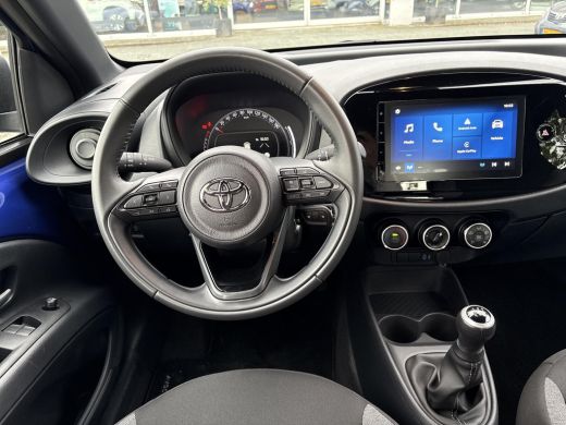 Toyota Aygo X 1.0 VVT-i MT Play **ADAPTIEF CRUISE CONTROL/ APPLE CARPLAY/ PARKEERCAMERA** ActivLease financial lease