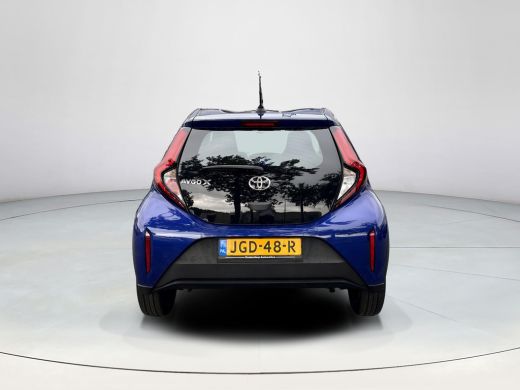 Toyota Aygo X 1.0 VVT-i MT Play **ADAPTIEF CRUISE CONTROL/ APPLE CARPLAY/ PARKEERCAMERA** ActivLease financial lease