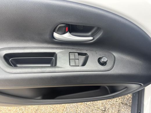 Toyota Aygo X Hybrid 115 play Go Pack ActivLease financial lease