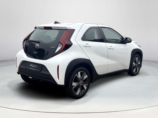 Toyota Aygo X Hybrid 115 play Go Pack ActivLease financial lease