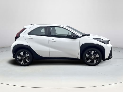 Toyota Aygo X Hybrid 115 play Go Pack ActivLease financial lease