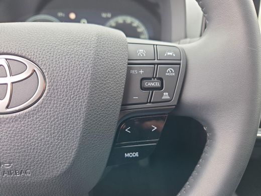 Toyota C-HR 1.8 Hybrid 140 Dynamic | Apple CarPlay | All Season banden | Rijklaar incl. garantie | ActivLease financial lease