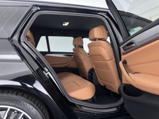 BMW 5 Serie Touring 530e Business Edition Plus (Plug-in) (INCL-BTW) *LEATHER | FULL-LED | MEMORY-PACK | HEATE... ActivLease financial lease
